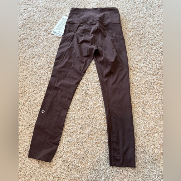 Lululemon Fast & Free Crop leggings in the Nulux fabric HR Crop 23" *Ref Size 4 - Picture 8 of 10